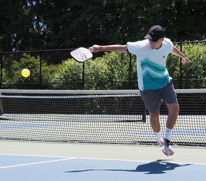 Lake Oswego Pickleball Club LakeOswegoPickleball